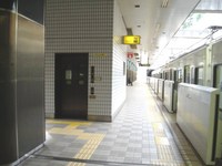 Medium_01_仙台市地下鉄南北線ホーム位置