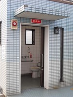 Medium_2.トイレの入口