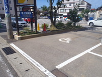 Medium_駐車場