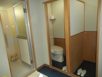 Medium_トイレ・浴室全景