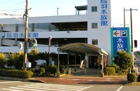 Medium_02_立体駐車場から水族館まで