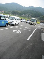 Medium_障碍者用駐車場