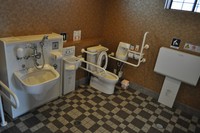 Medium_トイレ内