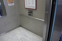 Medium_エレベーター