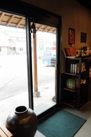 Medium_出入り口