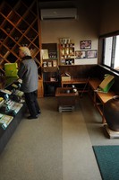 Medium_店内通路
