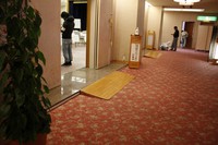 Medium_宴会場入口２