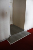 Medium_車いすトイレスロープ