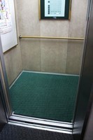 Medium_エレベーター２