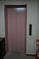 Medium_エレベーター１