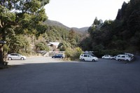 Medium_駐車場１