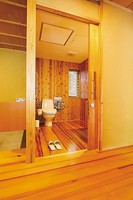Medium_トイレ入口