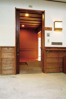Medium_部屋入り口