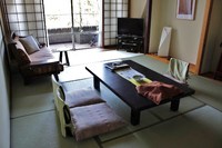 Medium_客室