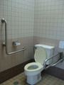 Thumb_２．熊野大社駐車場車いすトイレresize2159