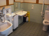 Medium_2.男子用多目的トイレresize0679
