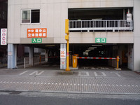 Medium_1.ホテル近くの市営駐車場resize3995