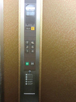 Medium_２．エレベーター内resize4330