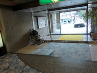 Medium_１．貸出用車いすとベビーカーresize4314