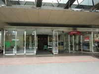 Medium_１．建物出入口resize2788