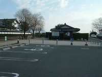 Medium_１．駐車場からトイレresize4796