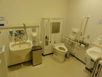 Medium_01_泉パークタウンタピオ介助スペース