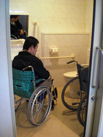 Medium_２．１階車いすトイレresize3328