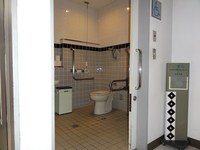 Medium_02_道の駅おおさと介助スペース