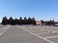 Medium_02_ヒルサイドショップス&アウトレット一般駐車場