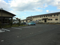 Medium_2.駐車場resize1322