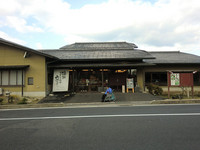 Medium_1.建物出入口resize1410