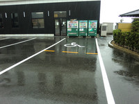 Medium_2.障がい者駐車場resize0325