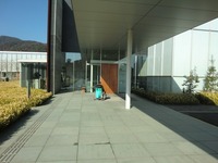 Medium_02建物までの屋根