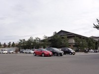 Medium_02_藤田喬平ガラス美術館一般駐車場