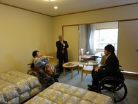 Medium_01_きよ水車いす対応トイレ客室