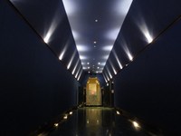 Medium_01_藤田喬平ガラス美術館建物内通路