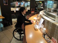 Medium_01_伊達の牛たん仙台駅3階テーブル席