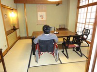Medium_03_大観楼テーブル席