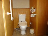 Medium_02_大観楼車いす専用トイレ