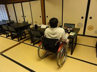 Medium_02_鐘景閣テーブル席