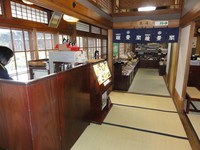 Medium_01_鐘景閣建物内通路