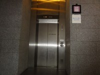 Medium_01_仙台市博物館エレベーター