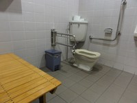 Medium_01_寺町小路車いす対応トイレ