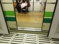 Medium_01_仙台市地下鉄南北線段差隙間