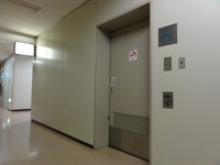 Medium_01_宮城県庁1階車いす専用トイレ
