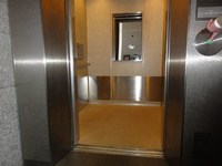 Medium_02_仙台市博物館エレベーター