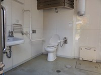 Medium_01_錦町公園介助できるスペース
