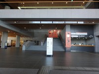 Medium_03_仙台市博物館出入口