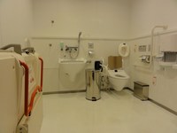 Medium_01_仙台ＰＡＲＣＯ9階トイレ介助できるスペース