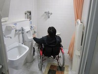 Medium_02_仙台市市民活動サポートセンター車いす専用トイレ